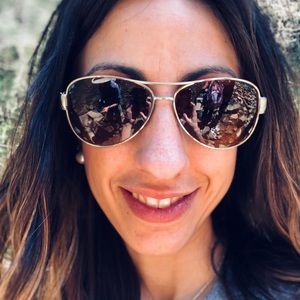 Meet your Posher, Deidre